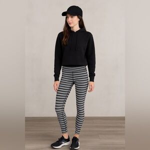 Athleta Athletic Leggings Striped Grey Black Size Small Great Condition​…​​